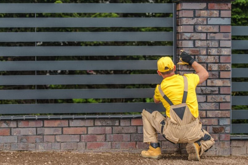 Why Builders Choose WPC Fencing for Low-Maintenance Projects