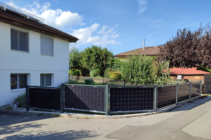 Future Innovations Solar-Powered Aluminum Privacy Fences