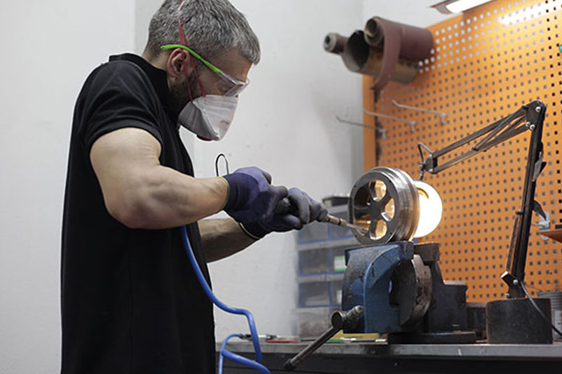 Optimizing Die Design for Efficient Aluminum Extrusion: User-Focused Insights