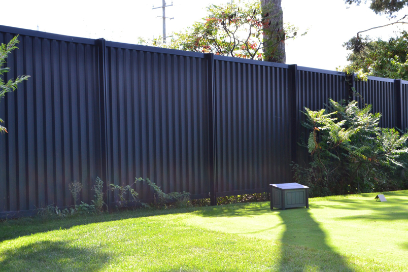 Noise Reduction with Acoustic Aluminum Privacy Fences