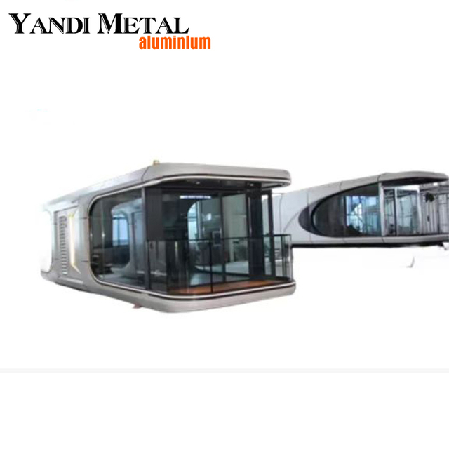 Factory custom prefabricated mobile container house Luxury capsule container prefabricated home with wheels